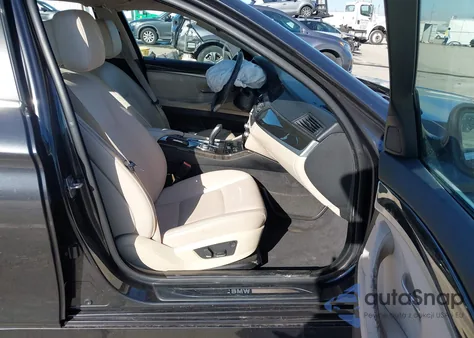 2012 BMW 528I из США, поврежденный, VIN WBAXG5C53CDW93946